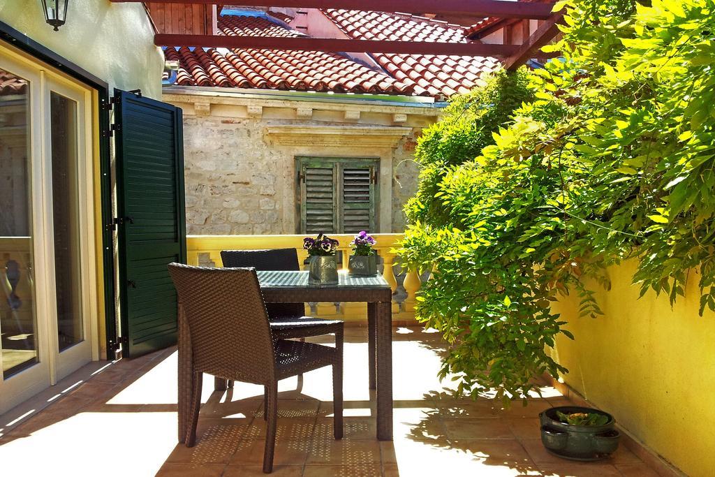 Medulić Palace Rooms & Apartments Šibenik Extérieur photo
