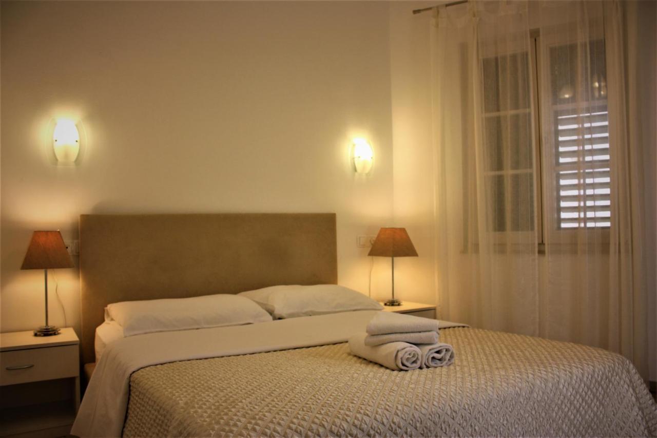 Medulić Palace Rooms & Apartments Šibenik Extérieur photo